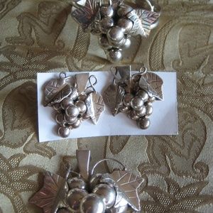Sterling silver Grape set Earring Bracelet Pendant